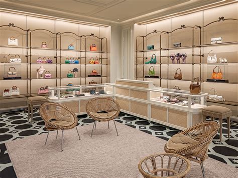 gucci worth avenue|gucci palm beach store.